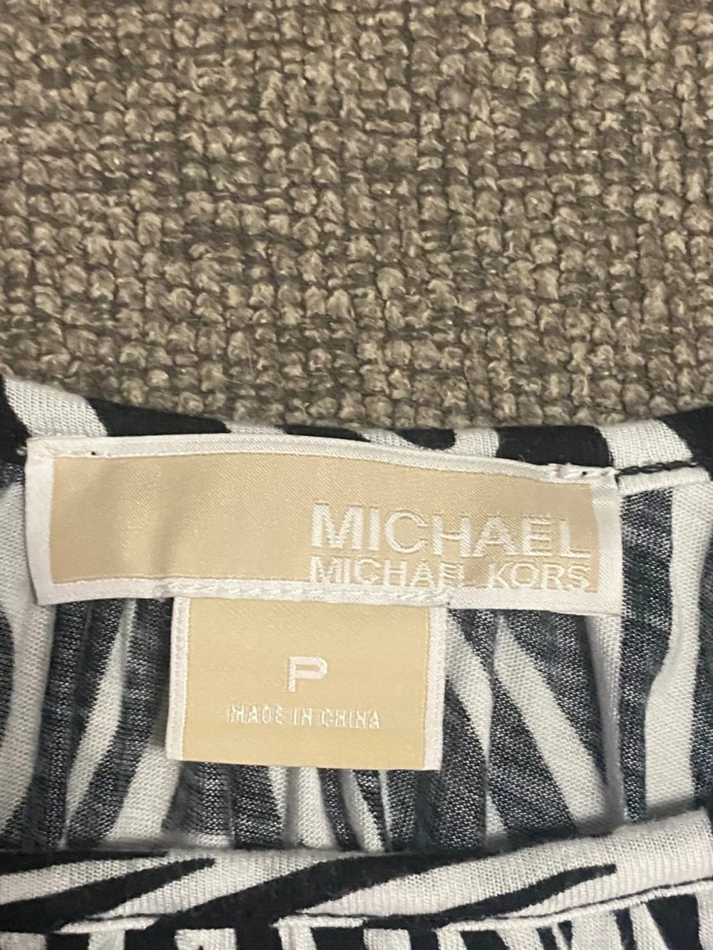 Michael Kors Black & White Print 3/4 Sleeve Blouse- Size P